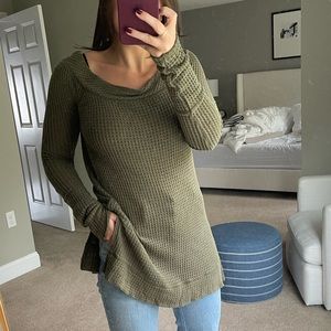 Free people legging friendly sweater, off the shoulder